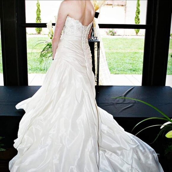 Sottero & Midgley Corset Wedding Dress - Picture 1 of 10